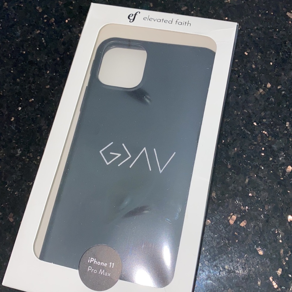 Phone case - Picture 8 of 9